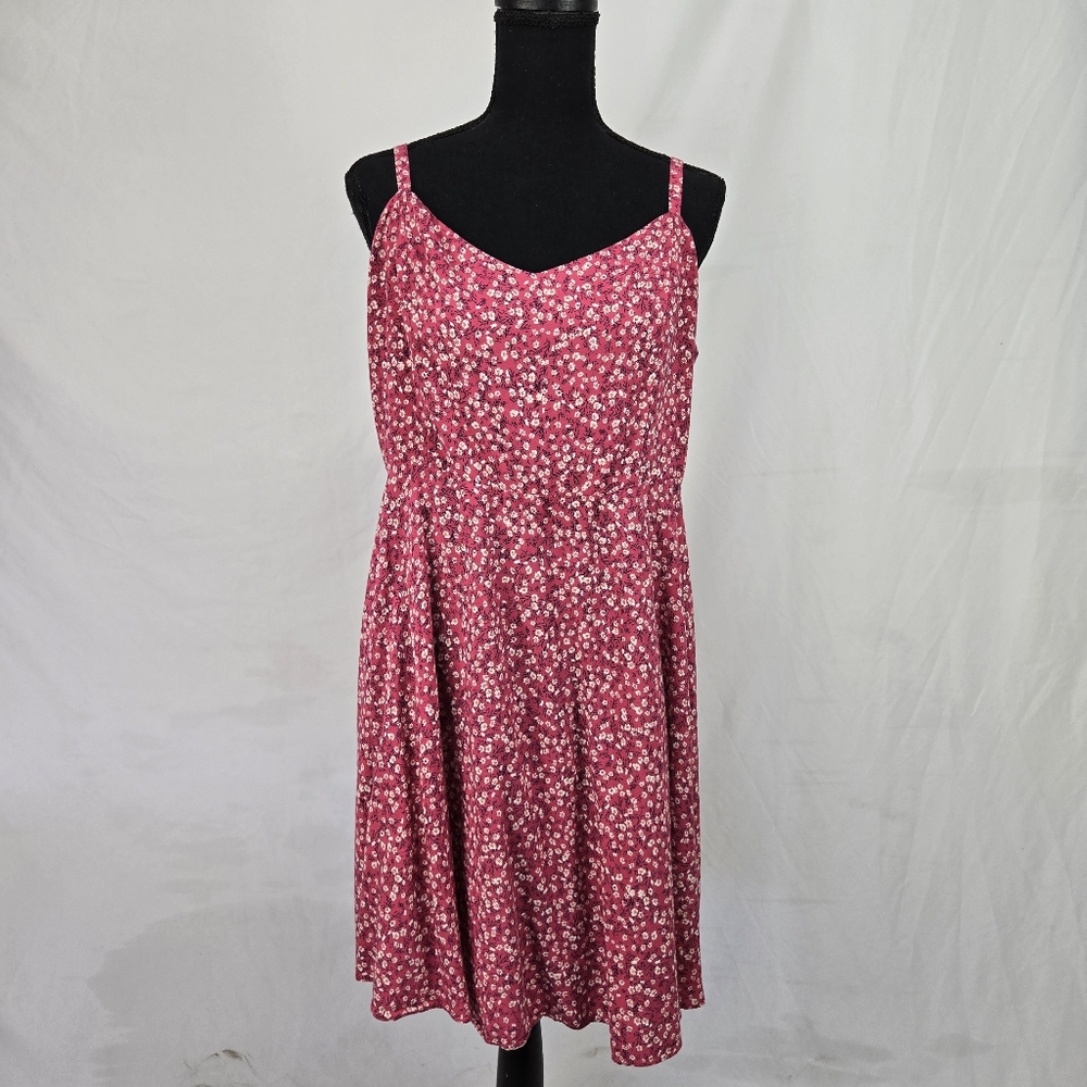 OLD NAVY Floral Speghetti Strap Above the Knee Dress